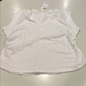 Athleta outbound v neck tee size 2x